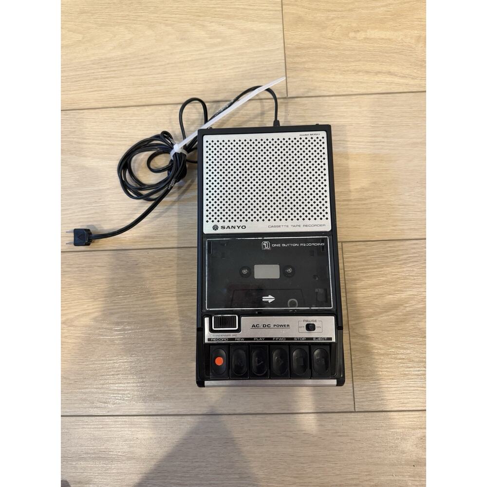 Sanyo Cassette Tape Recorder M2511 Tested And Working